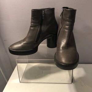Ecco boots size 36